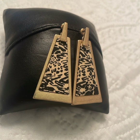 Animal Print Cheetah Print Post Backs Trapezoid Earrings Lightly Used - Picture 1 of 10